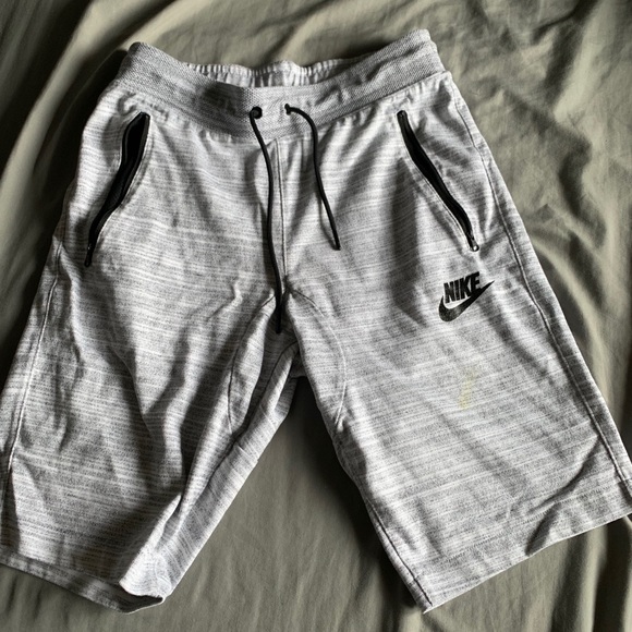 Nike Other - Men’s Nike sweatpants shorts